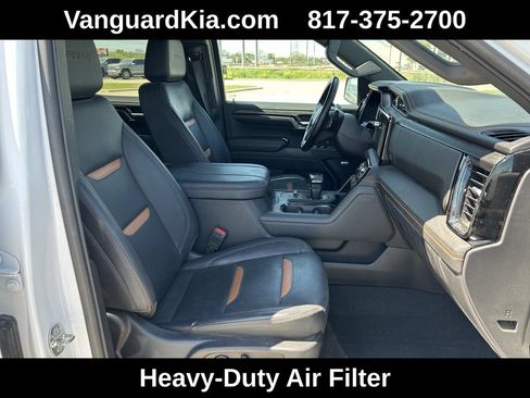 Used 2024 GMC Sierra 1500 AT4 w/ Technology Package AWD/4WD image 33