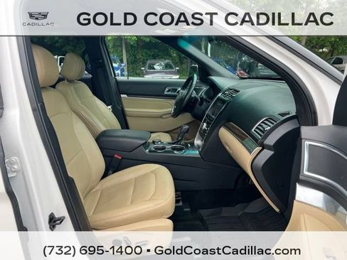 Used 2017 Ford Explorer Limited w/ Equipment Group 301A AWD/4WD image 7
