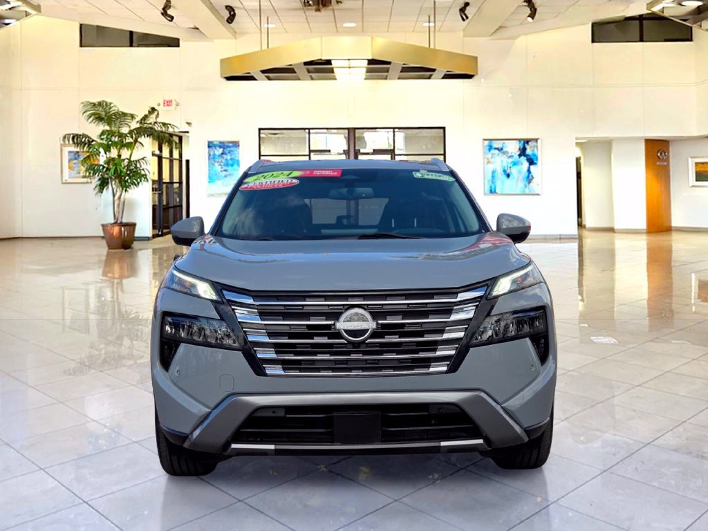 Certified 2024 Nissan Rogue SL w/ SL Premium Package FWD image 2