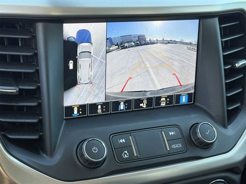 Certified 2022 GMC Acadia Denali w/ Denali Technology Package image 17