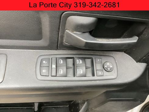 Used 2020 RAM 1500 Tradesman w/ Chrome Appearance Group AWD/4WD image 7