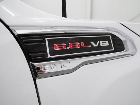 Used 2022 GMC Sierra 2500 SLE w/ X31 Off-Road Package image 12