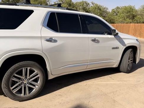 Used 2023 Chevrolet Traverse High Country w/ LPO, Floor Liner Package FWD image 2