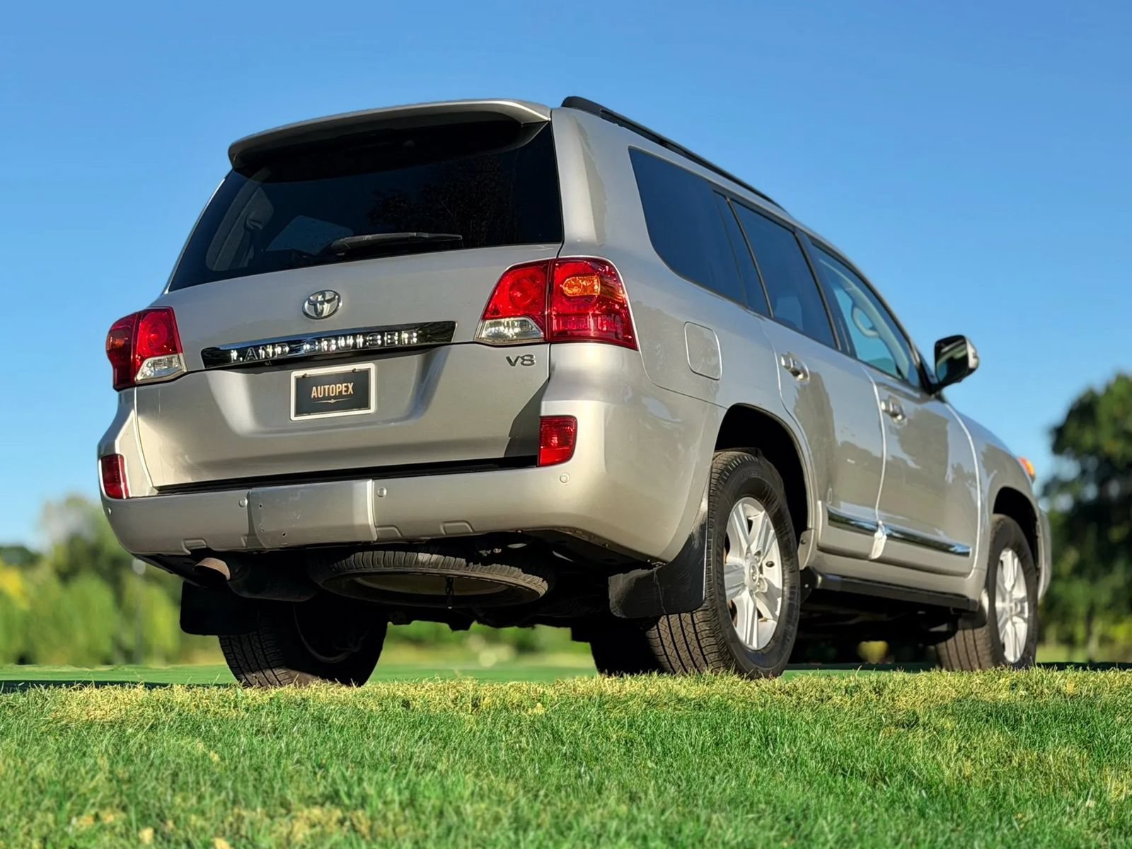 Used 2013 Toyota Land Cruiser AWD/4WD image 31