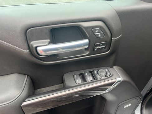 Used 2021 Chevrolet Silverado 1500 LTZ image 19