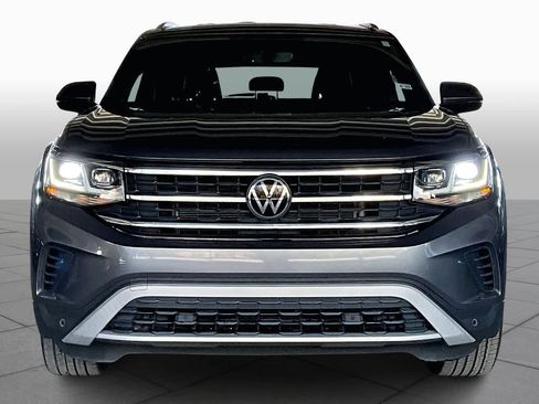 Used 2023 Volkswagen Atlas Cross Sport SE image 3