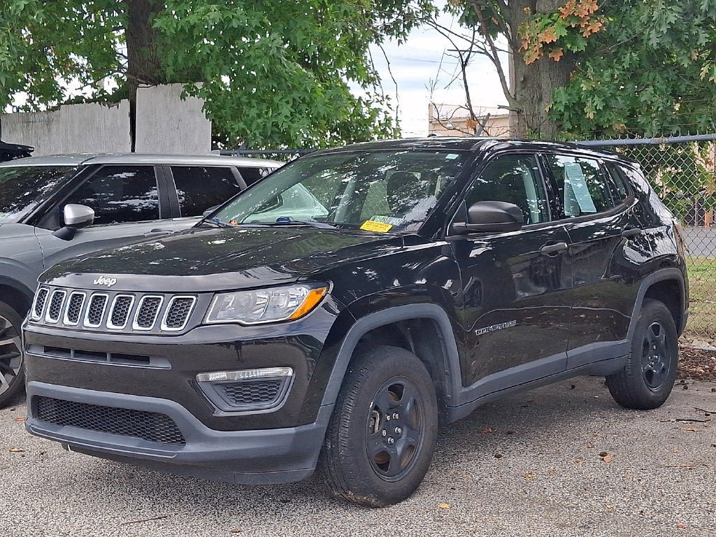 Used 2017 Jeep Compass Sport AWD/4WD image 4