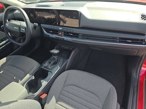Certified 2025 Kia K4 EX FWD image 11