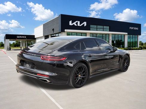 Used 2020 Porsche Panamera 4 AWD/4WD image 5