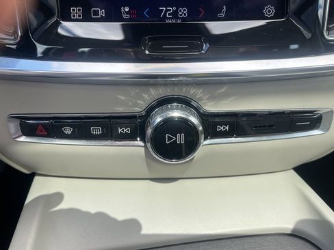 Used 2024 Volvo S60 B5 Ultimate image 20