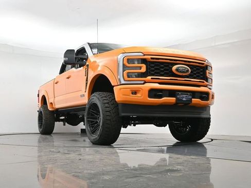 New 2025 Ford F250 XLT w/ Black Appearance Package image 33