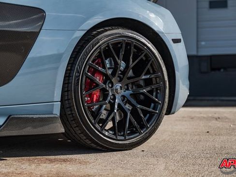 Used 2018 Audi R8 V10 w/ Premium Package image 58