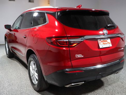 Used 2019 Buick Enclave Essence image 9