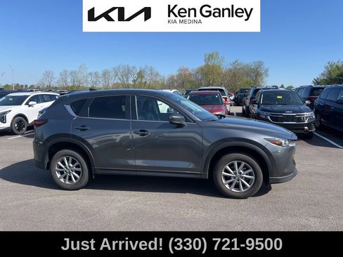 Used 2023 MAZDA CX-5 AWD 2.5 S w/ Select Package image 4