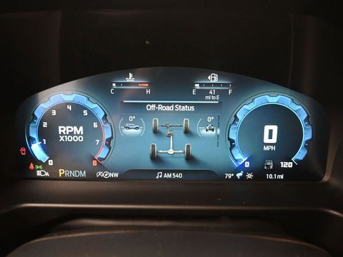 New 2025 Ford Bronco Badlands image 3