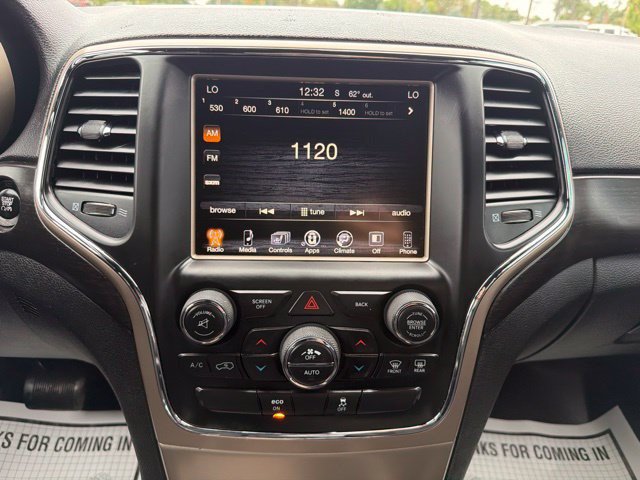 Used 2014 Jeep Grand Cherokee Laredo w/ 18" Wheel & 8.4" Radio Group AWD/4WD image 22