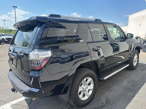 Used 2024 Toyota 4Runner SR5 Premium w/ Moonroof Package RWD image 8