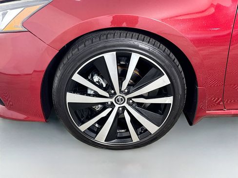 Used 2019 Nissan Altima 2.5 Platinum FWD image 37