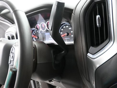 Used 2021 Chevrolet Silverado 1500 LT image 19