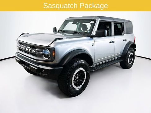 Certified 2023 Ford Bronco Big Bend w/ Sasquatch Package AWD/4WD image 3