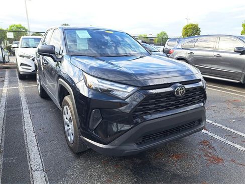 Used 2025 Toyota RAV4 LE image 3