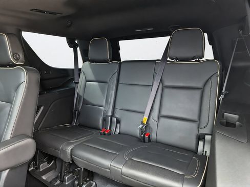 Used 2021 GMC Yukon SLT w/ SLT Luxury Plus Package RWD image 27