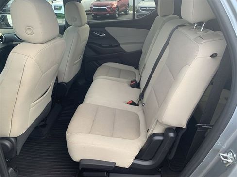 Certified 2023 Chevrolet Traverse LS image 24