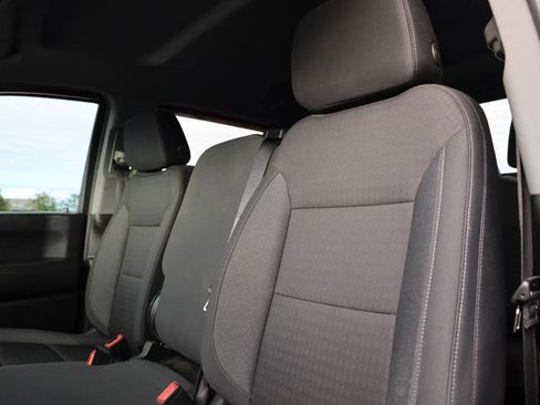 Used 2024 Chevrolet Silverado 2500 Custom w/ Custom Convenience Package AWD/4WD image 5
