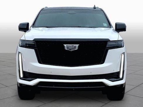 Used 2024 Cadillac Escalade Sport w/ LPO, ONYX Package AWD/4WD image 4