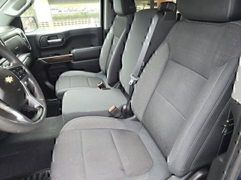 Used 2019 Chevrolet Silverado 1500 LT image 19