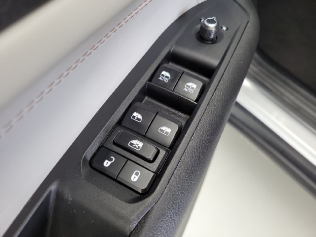 Used 2025 Jeep Compass Limited AWD/4WD image 20