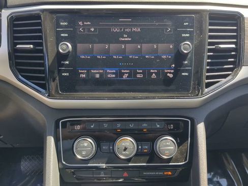 Certified 2023 Volkswagen Atlas SE w/ Panoramic Sunroof Package image 24