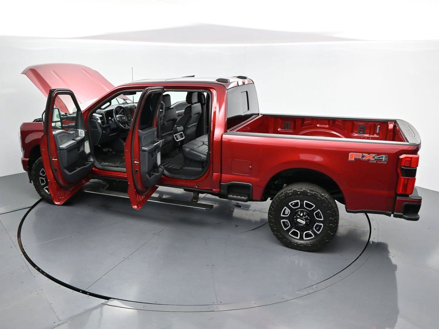 Used 2026 Ford F350 Platinum w/ FX4 Off-Road Package AWD/4WD image 47