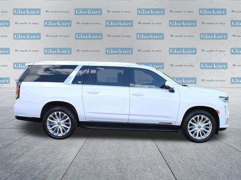 Used 2023 Cadillac Escalade ESV Premium Luxury w/ Performance Package AWD/4WD image 4