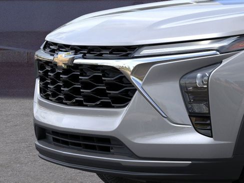 New 2026 Chevrolet Trax LT w/ Driver Confidence Package image 13