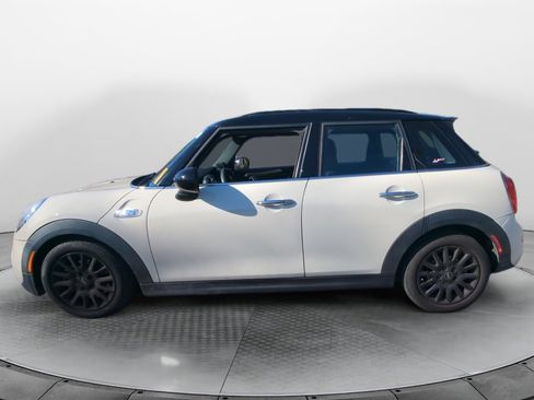 Used 2017 MINI Cooper S image 4