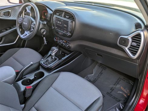 Used 2024 Kia Soul LX w/ Option Group 015 image 29