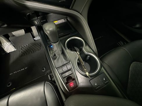 Used 2019 Toyota Camry XSE w/ Navigation Package image 22