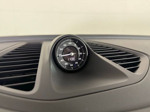 New 2025 Porsche Macan 4S Electric image 28