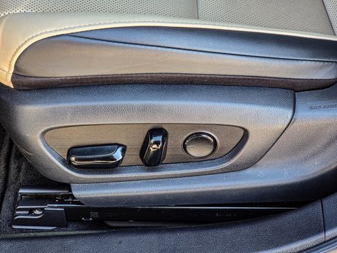 Used 2019 Lexus ES 350 w/ Premium Package image 14