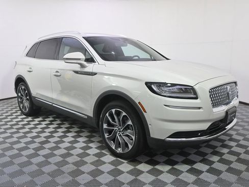 Used 2023 Lincoln Nautilus Reserve w/ Equipment Group 201A AWD/4WD image 8