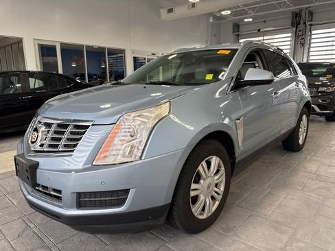 Used 2014 Cadillac SRX Luxury FWD image 2