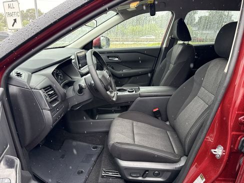 Certified 2025 Nissan Rogue SV image 16