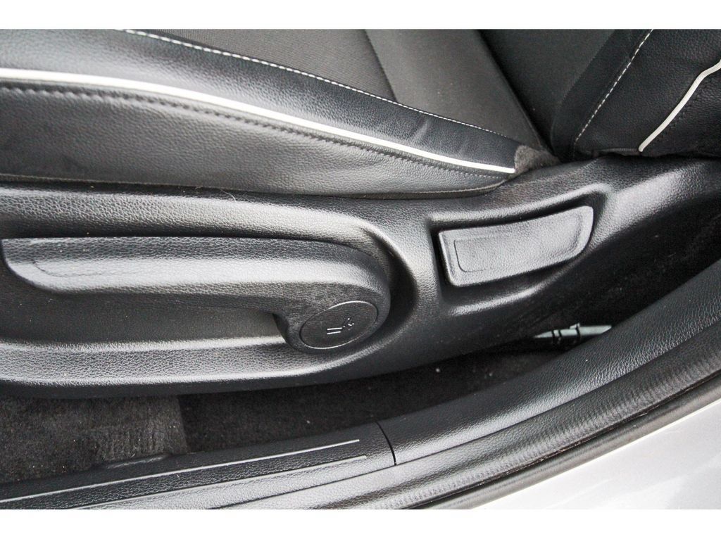 Used 2023 Kia Forte GT-Line w/ GT-Line Technology Package FWD image 30