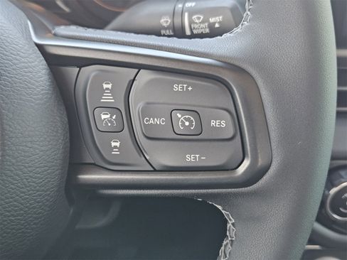 New 2025 Jeep Gladiator Rubicon w/ Convenience Group image 29