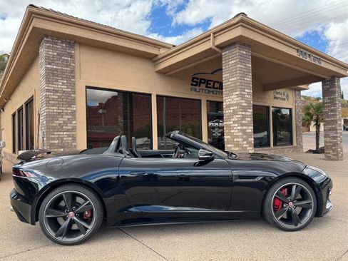 Used 2018 Jaguar F-TYPE R image 6