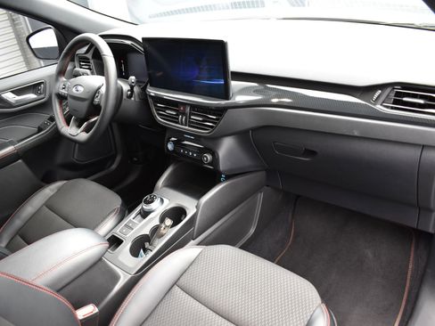 Used 2023 Ford Escape ST-Line w/ Tech Pack #1 image 39