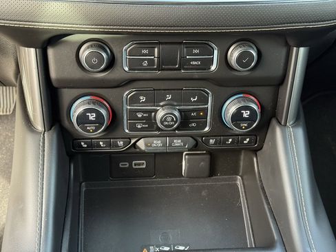 Used 2023 Chevrolet Tahoe Premier image 15