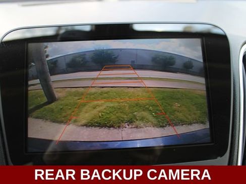 Used 2016 Chevrolet Malibu LT FWD image 4