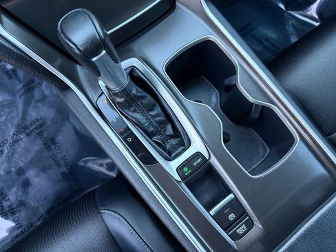 Used 2018 Honda Accord Sport image 45